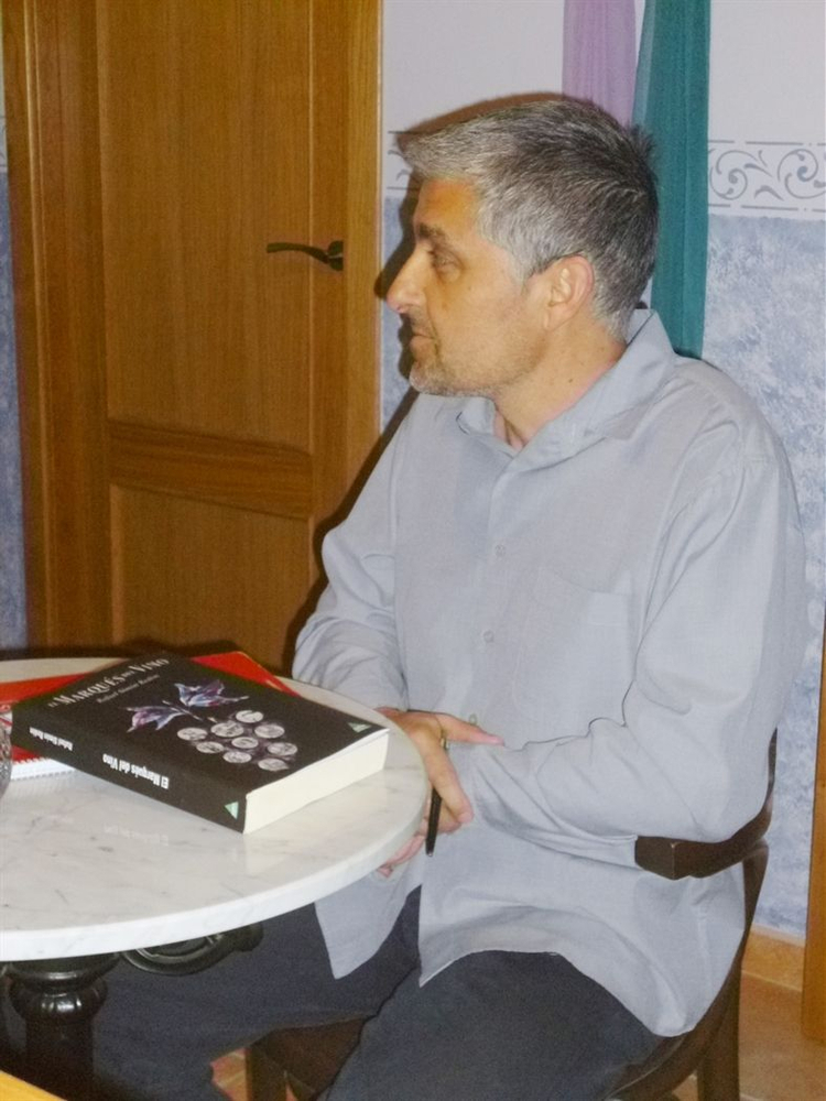 3.Bruno Montano de Trabalibros entrevista a Rafael Simón---8895.webp