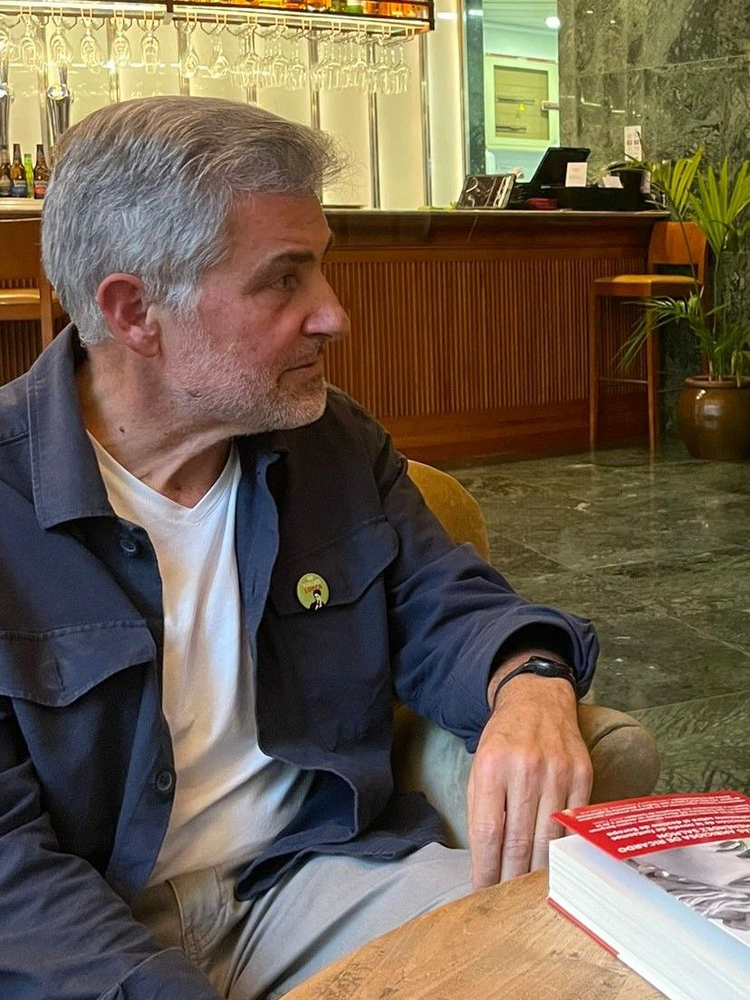 03.Bruno Montano entrevista a Ricardo Menéndez Salmón-Trabalibros.jpeg