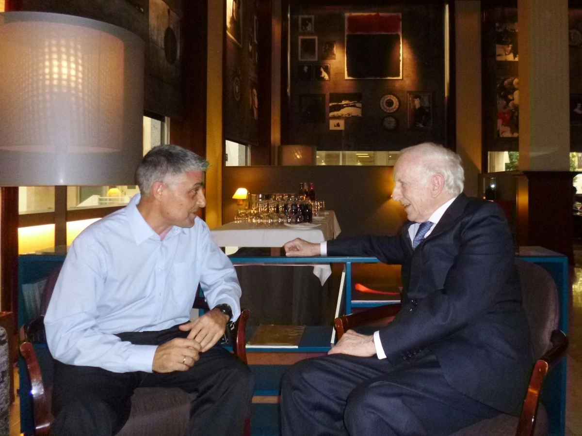 04.Bruno Montano de Trabalibros entrevista a Leopoldo Abadía---9541.webp