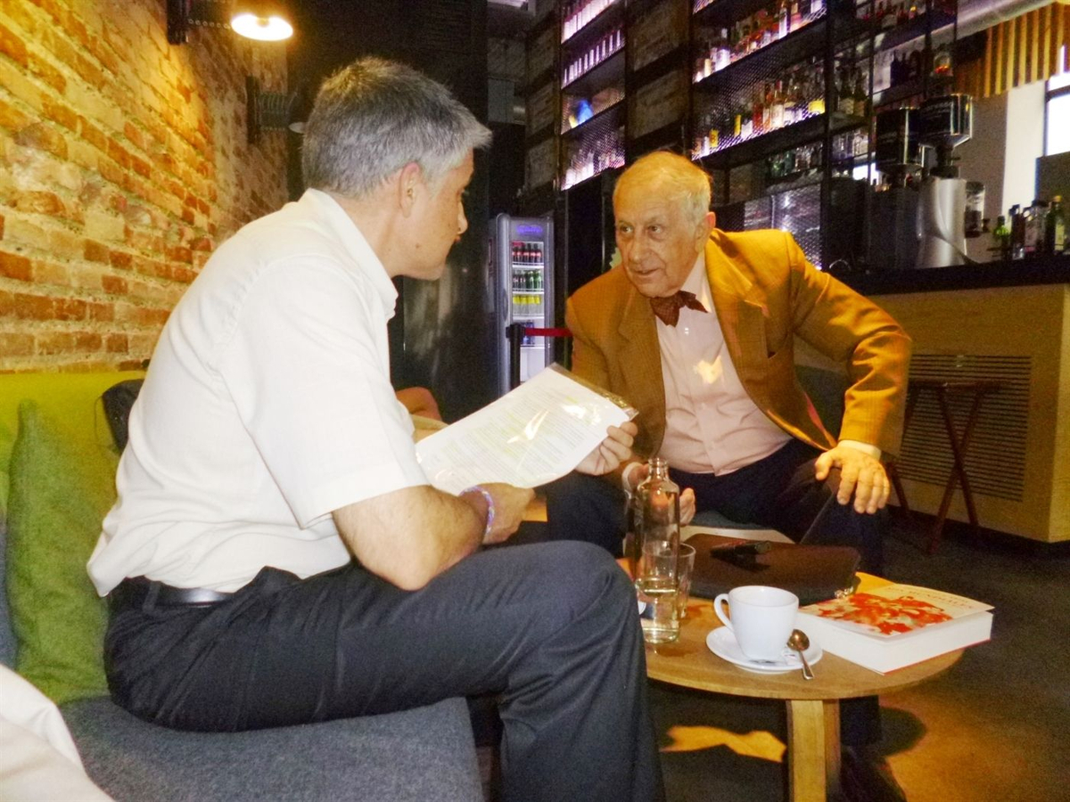 4.Bruno Montano de Trabalibros entrevista a Inocencio Arias---9161.webp