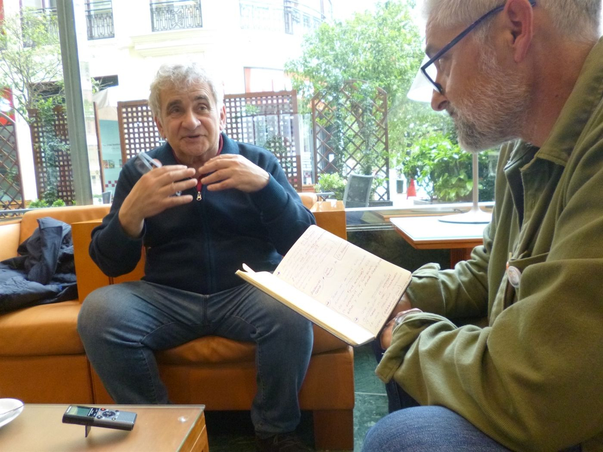 05.Bruno Montano entrevista a Bernardo Atxaga-Trabalibros---15312.webp