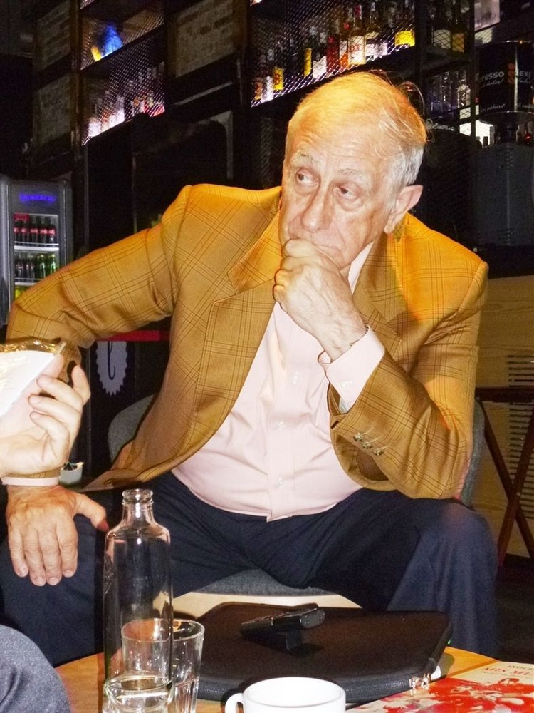 6.Bruno Montano de Trabalibros entrevista a Inocencio Arias---9163.webp