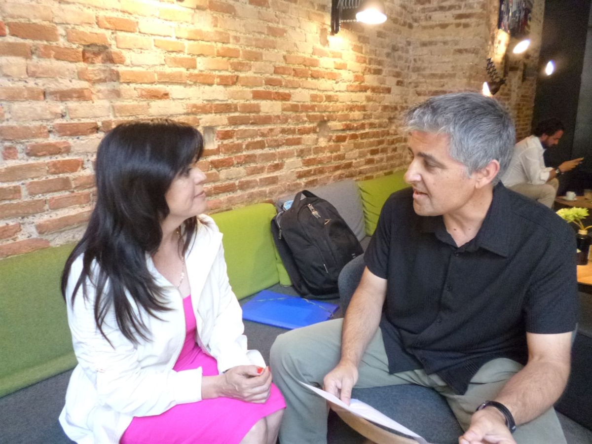 04.Bruno Montano de Trabalibros entrevista a Francisca Serrano---12189.webp