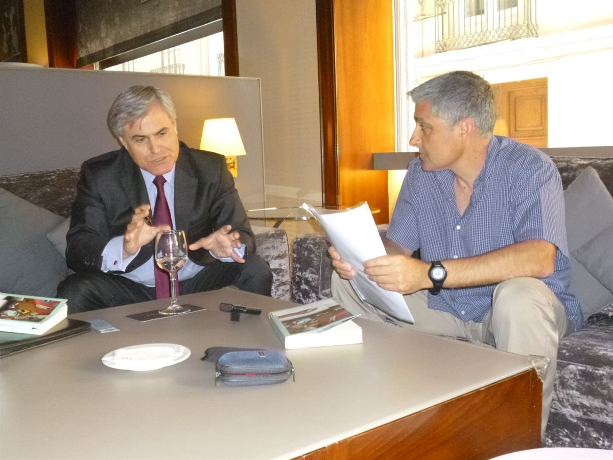 5.Bruno Montano de Trabalibros entrevista a Alfredo Escardino---9141.webp