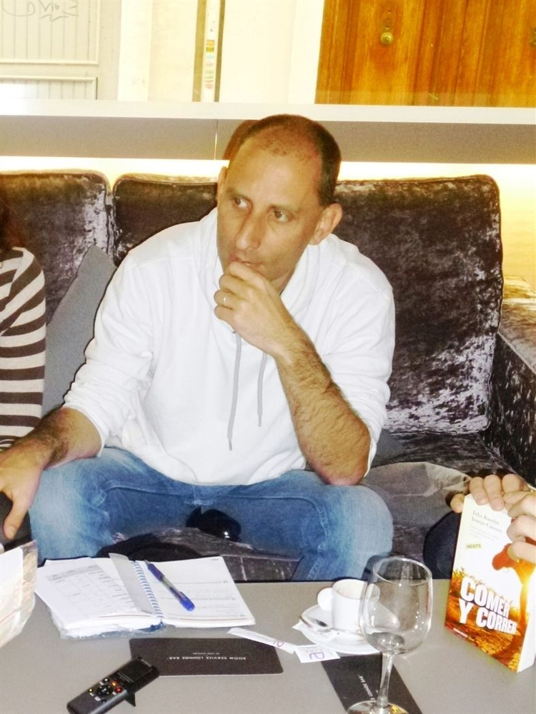 2.Bruno Montano de Trabalibros entrevista a Julio Basulto y Juanjo Cácere---8913.webp