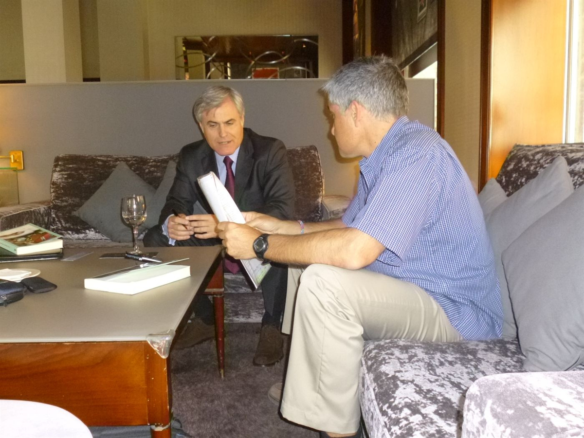 4.Bruno Montano de Trabalibros entrevista a Alfredo Escardino---9140.webp